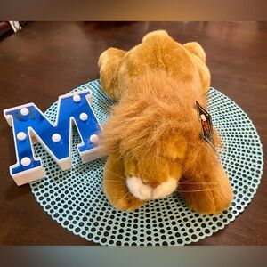 VINTAGE LION PLUSH From LION HABITAT MGM GRAND; About 13”